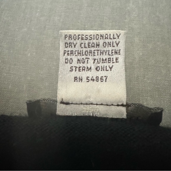 HENRI BENDEL Vintage Extra Fine Merino Wool Black V-Neck Sweater Classic Size M - Picture 12 of 13